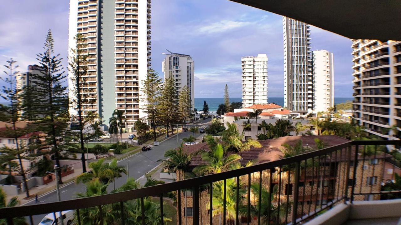 Genesis Apartments By Gold Coast Premium Esterno foto